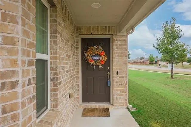 3010 Lazy Rock Ln — Photo 2