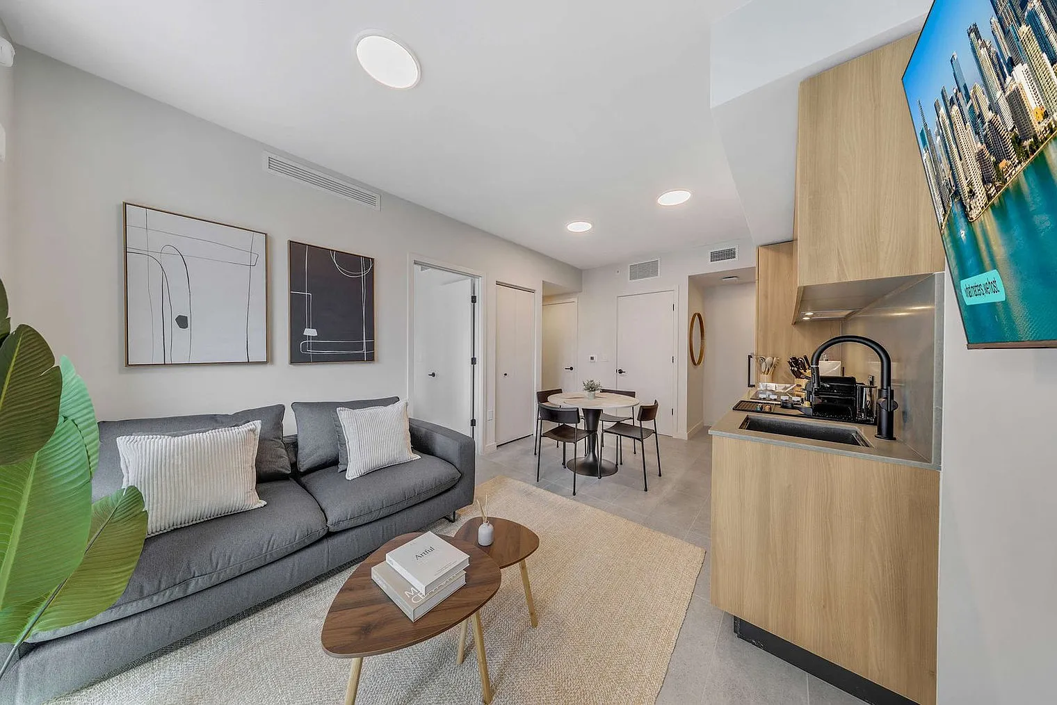 1 bed, 1.0 bath, 559 sqft, $2,686 — Photo 4