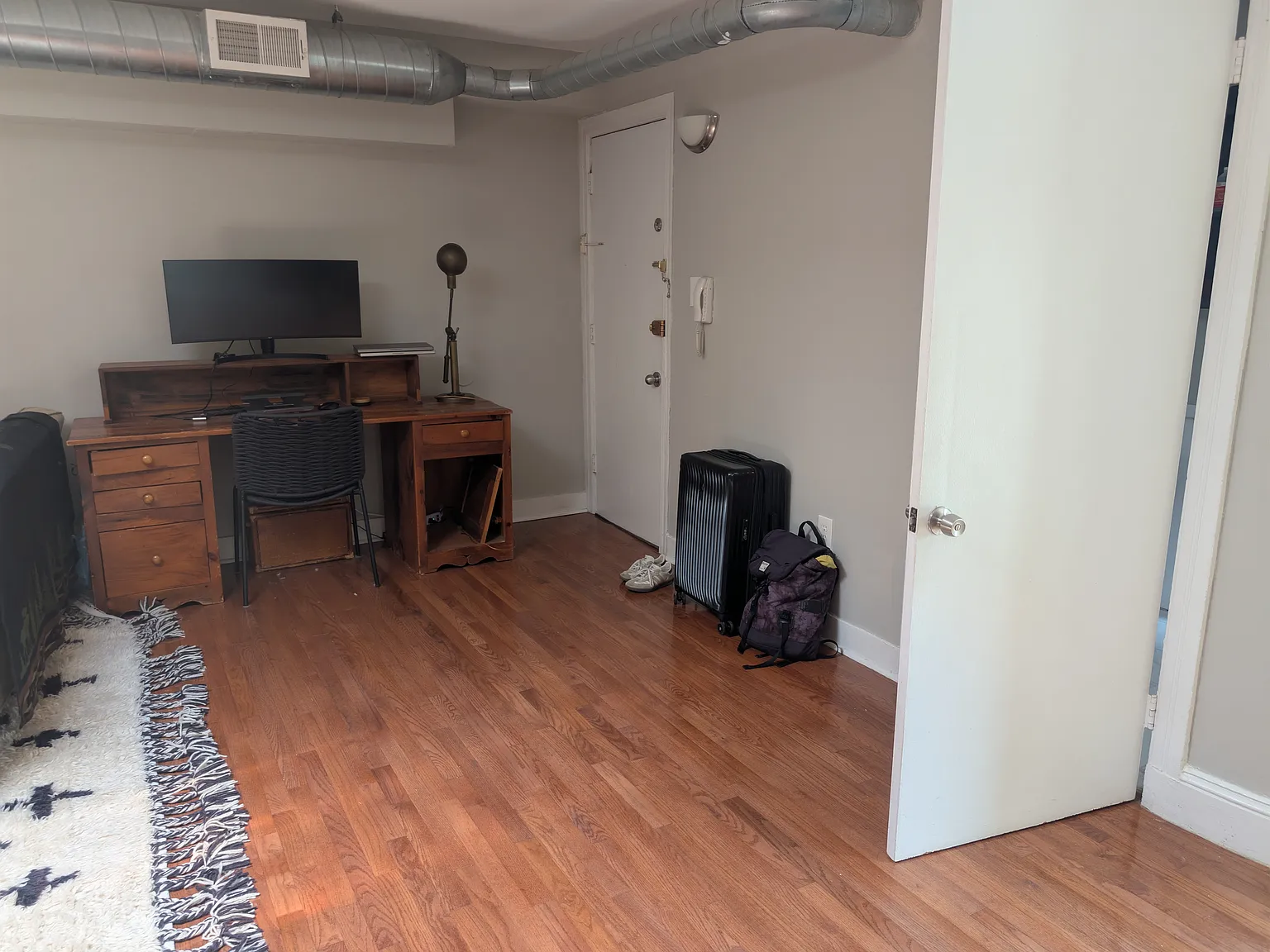 1 bed, 800 sqft, $2,200 — Photo 4