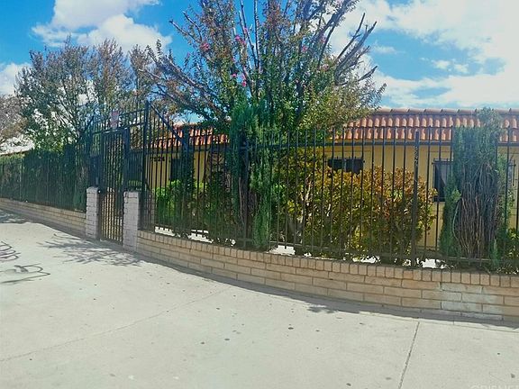 2nd image of 7924 Laurel Canyon Blvd Unit 26