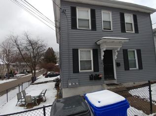 17 School St, West Warwick, RI 02893