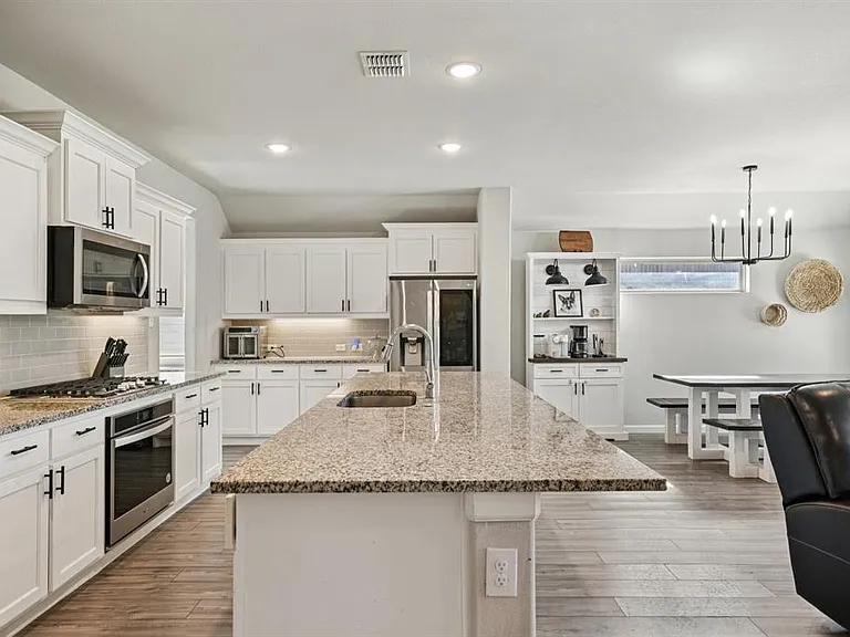 312 Scenic Point Dr — Photo 12