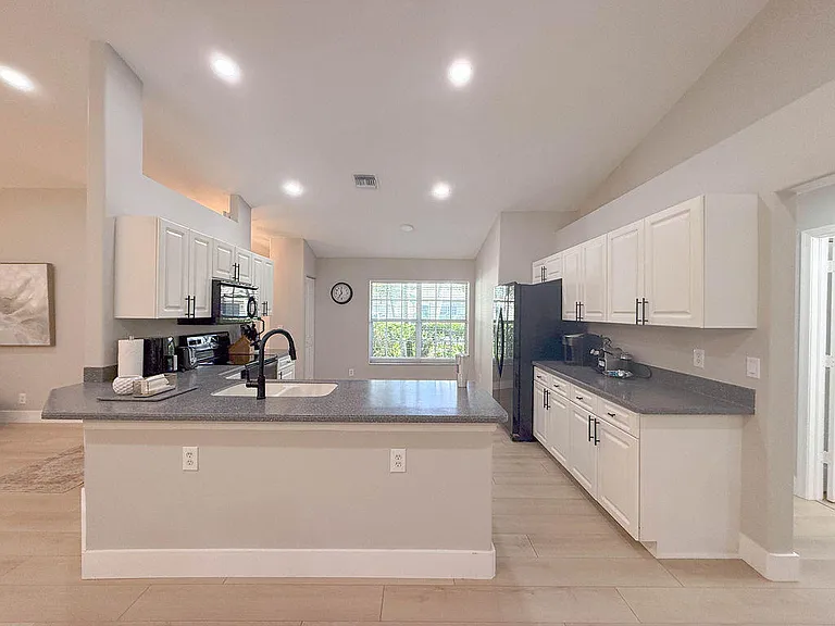 14010 Aster Ave — Photo 11