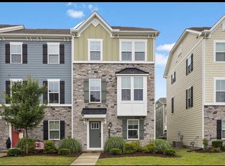 1733 Defiance Dr, Chesapeake, VA 23323