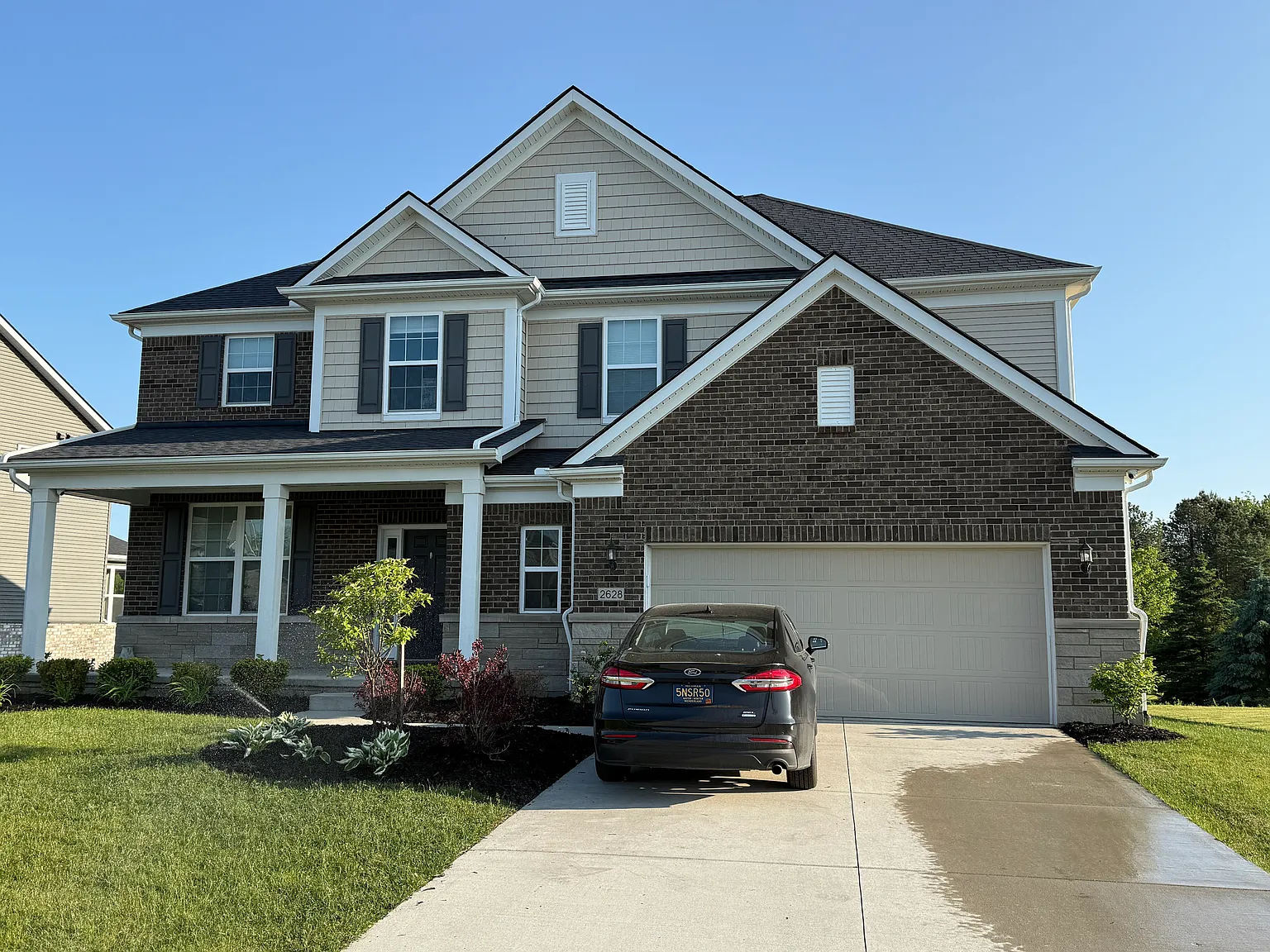2628 Meadow Hills Dr — Photo 2