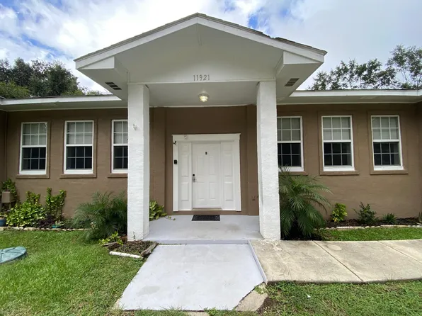 11921 Woodland Ave #B, Foley, AL 36535
