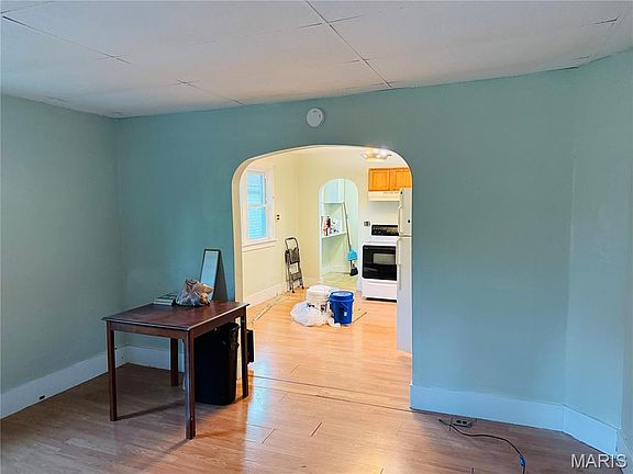 4th image of 518 Wyss Ave