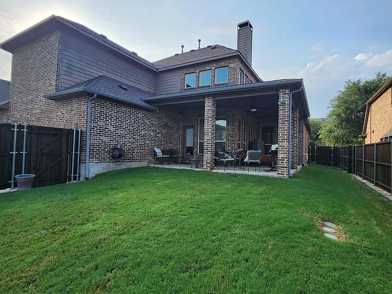10082 Drawbridge Dr — Photo 26