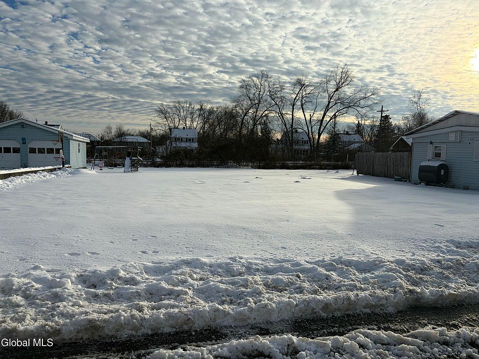 2nd image of 20 Elizabeth Street