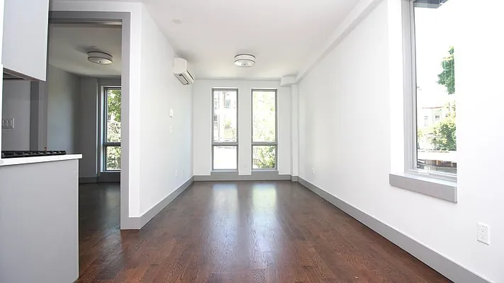 Rented by Nooklyn NYC LLC | media 17