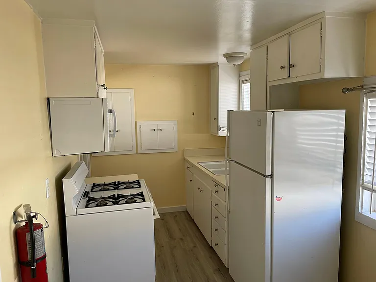 4020 Miller Way — Photo 7