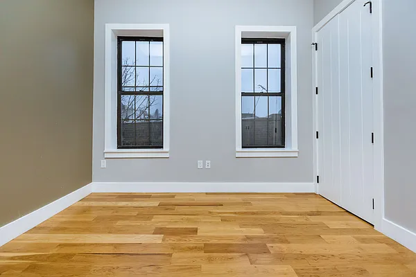 Rented by Nooklyn NYC LLC | media 72