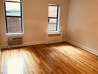 Rented by Metropolis Real Estate of Manhattan