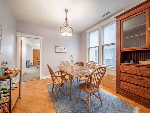 4th image of 1520 W Wellington Ave #3