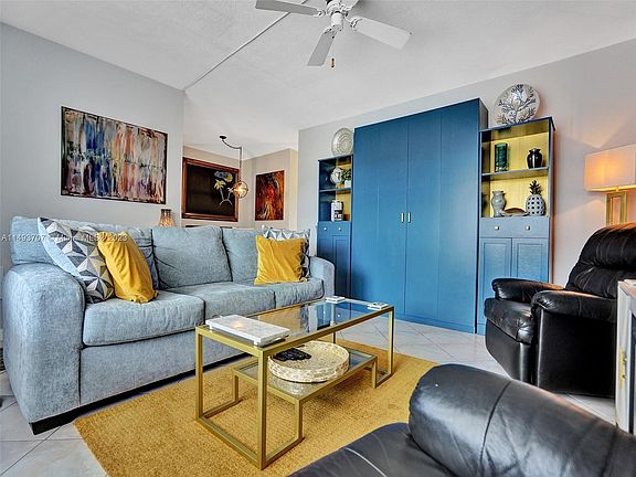 3rd image of 16900 NE 14th Ave APT 308