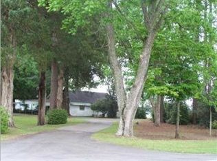 4466 Smokey Rd, Graceville, FL 32440