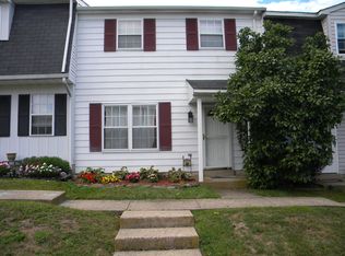 86 Green Meadow Ln, Telford, PA 18969