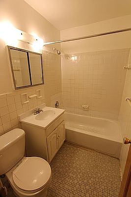 5th image of 18311 Hillside Ave APT 6G