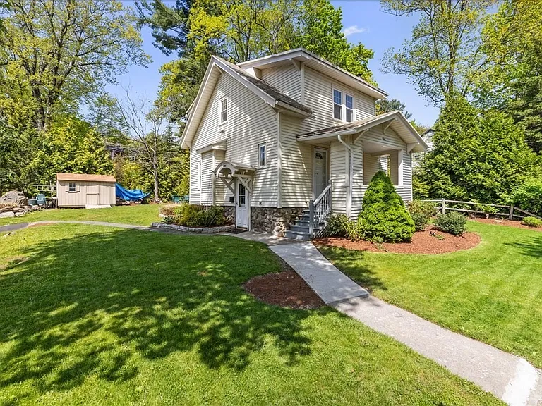 1 Wildrose Ave — Photo 10