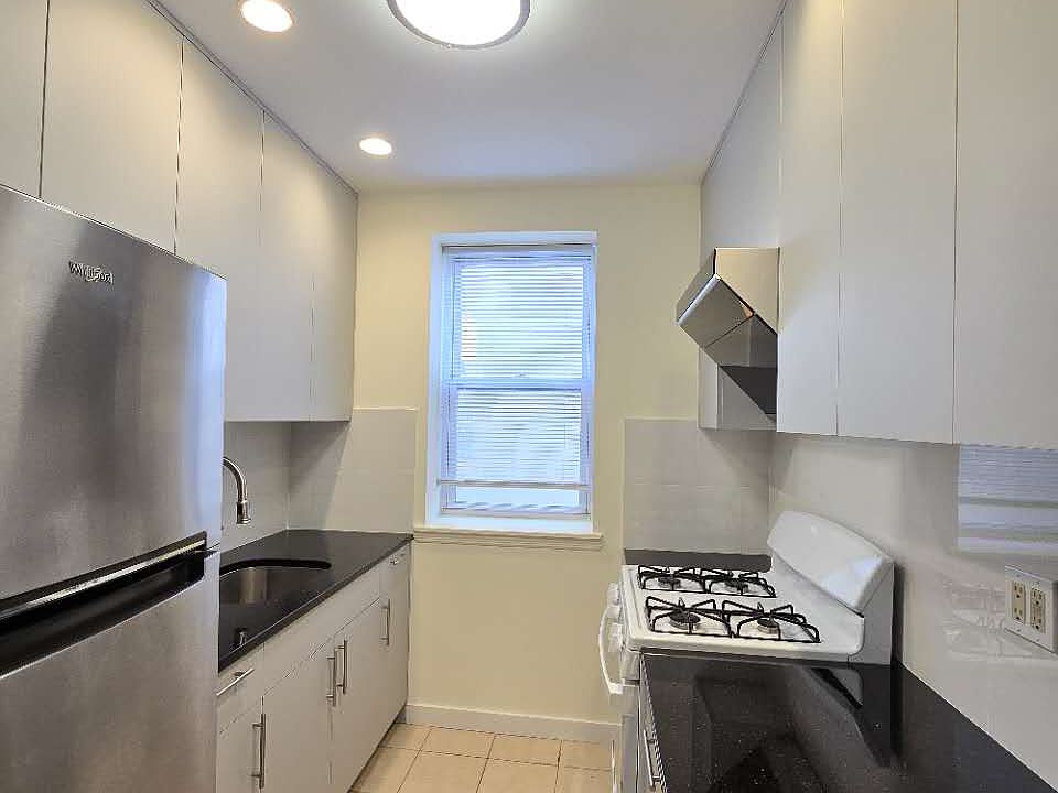 1st image of 1633 79th St #2A