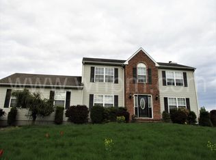 4 Palomino Ct, Ringoes, NJ 08551