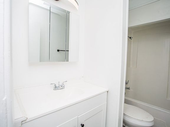 5th image of 306 N Toledo Ave #D06
