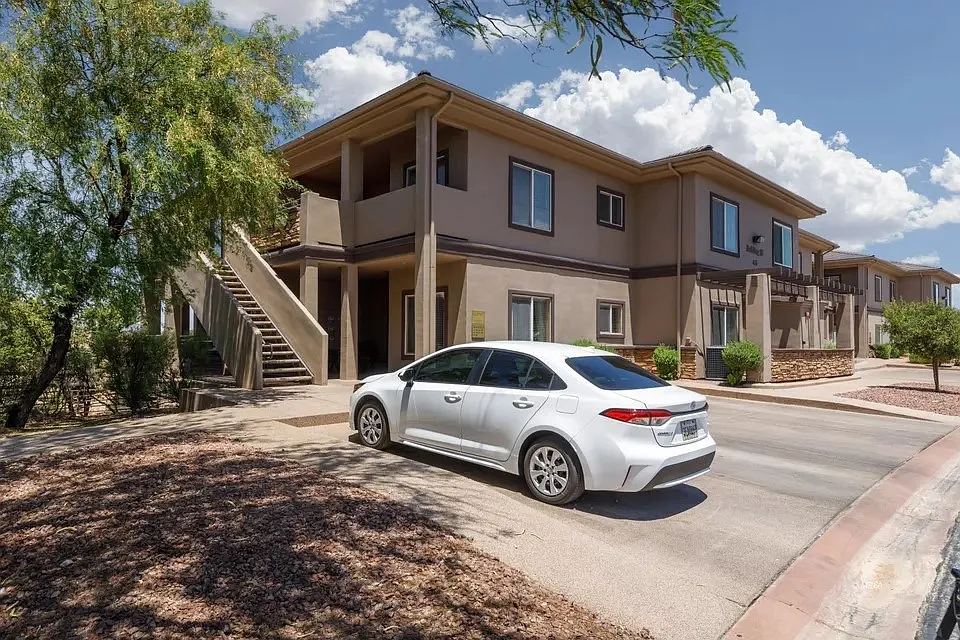 405 Paradise Pkwy #150