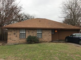 1104 Hardwood Ln, College Station, TX 77840