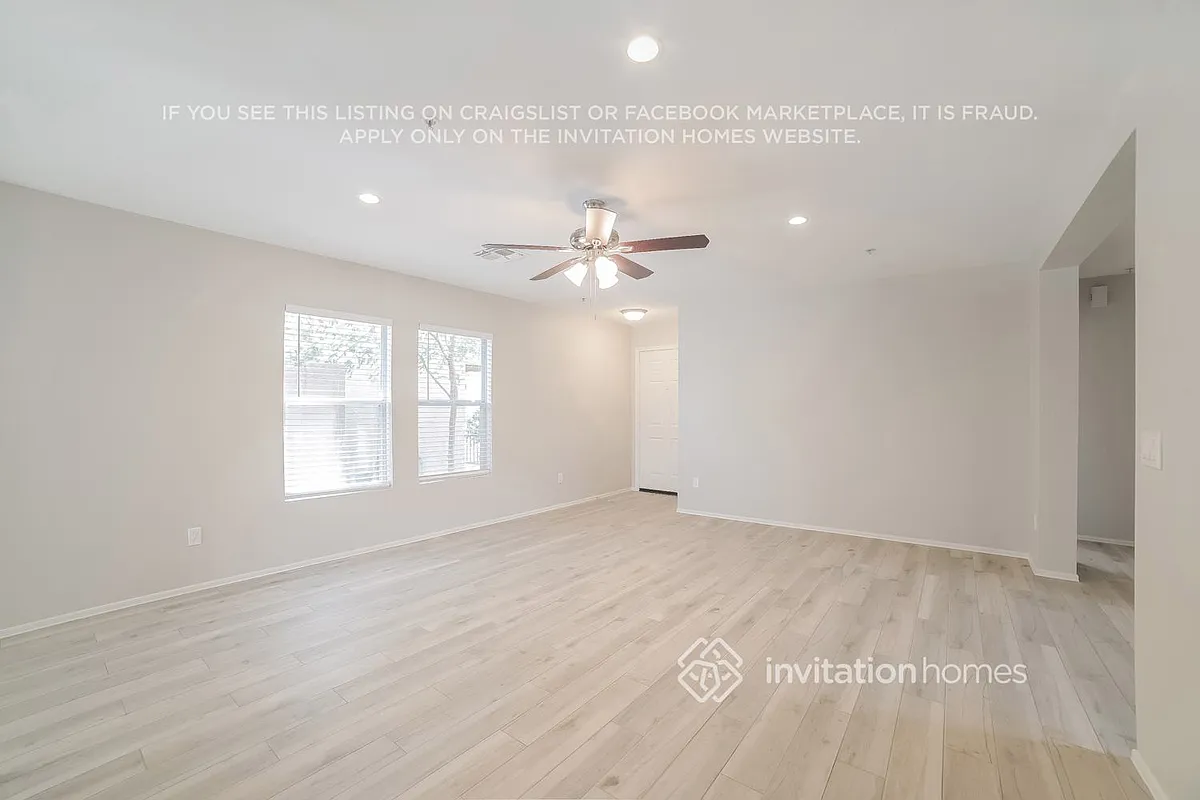 Building Photo - 11233 N 89th Way