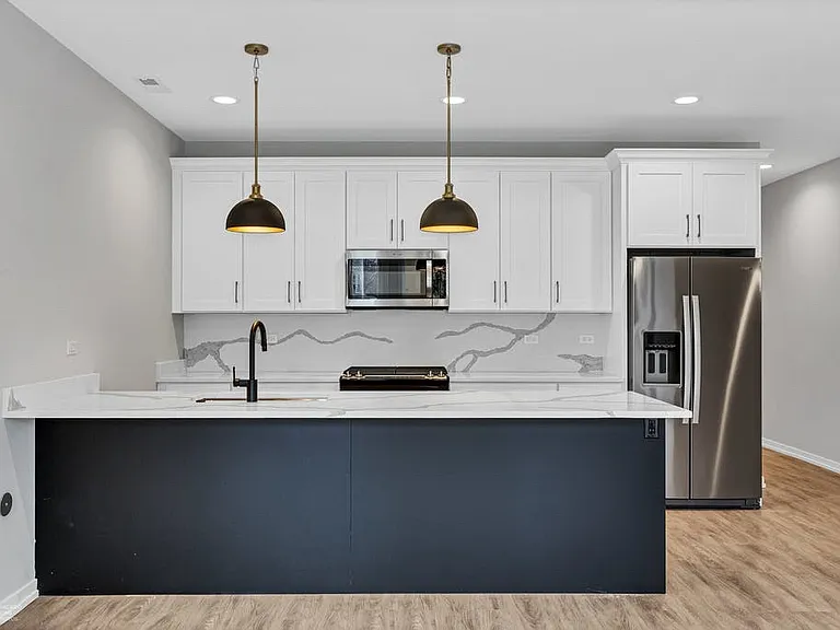 4917 S Champlain Ave #2 — Photo 7