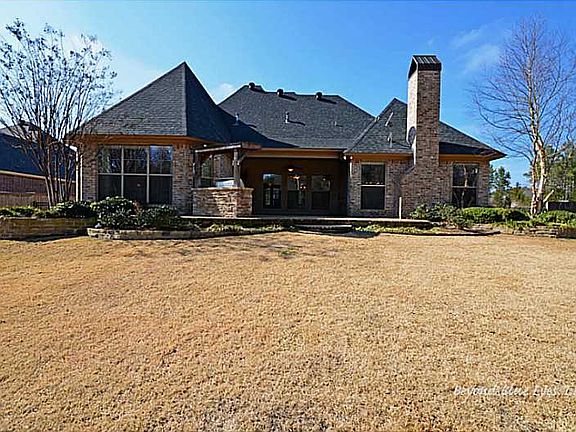 4th image of 2731 Stone Creek Dr