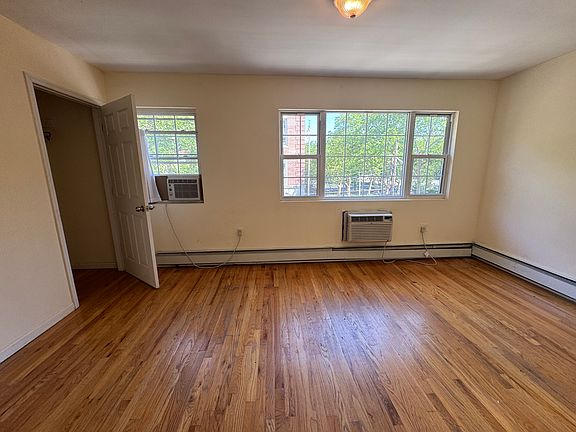 3rd image of 5918 Saint Felix Ave #1