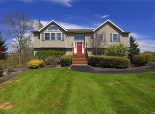 576 Lybolt Rd, Middletown, NY 10941