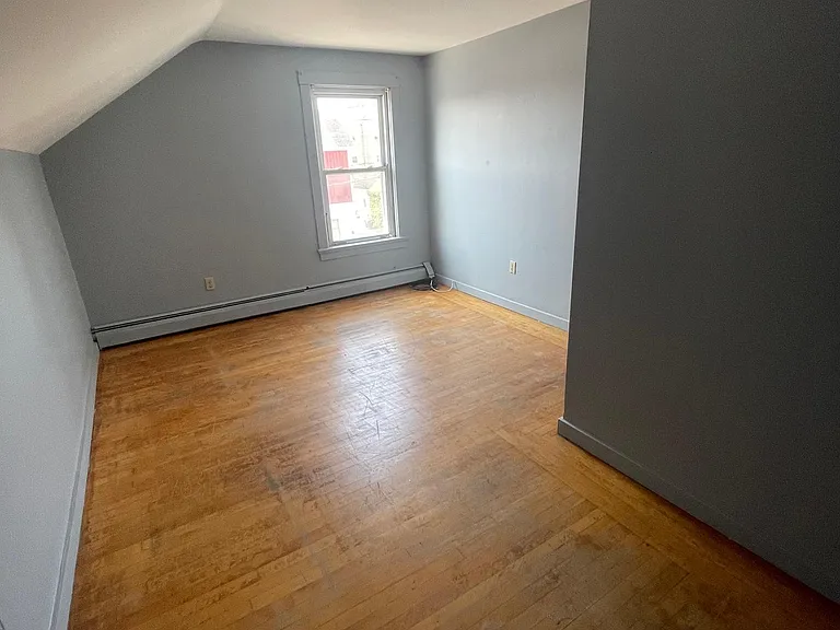 27 Summit St #3 — Photo 7
