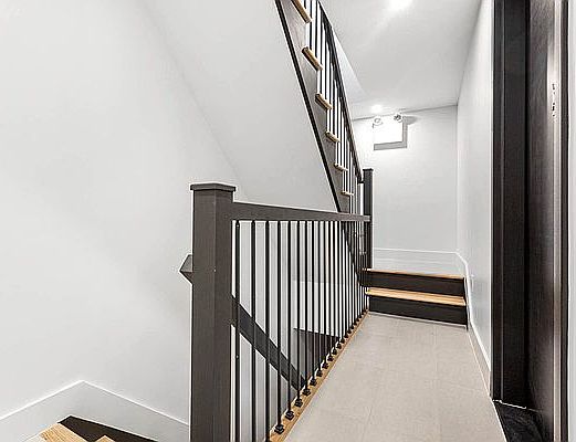 3rd image of 301 Van Brunt St #2
