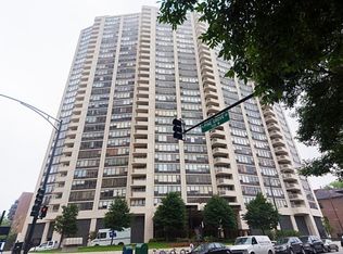 3930 N Pine Grove Ave APT 1512, Chicago, IL 60613