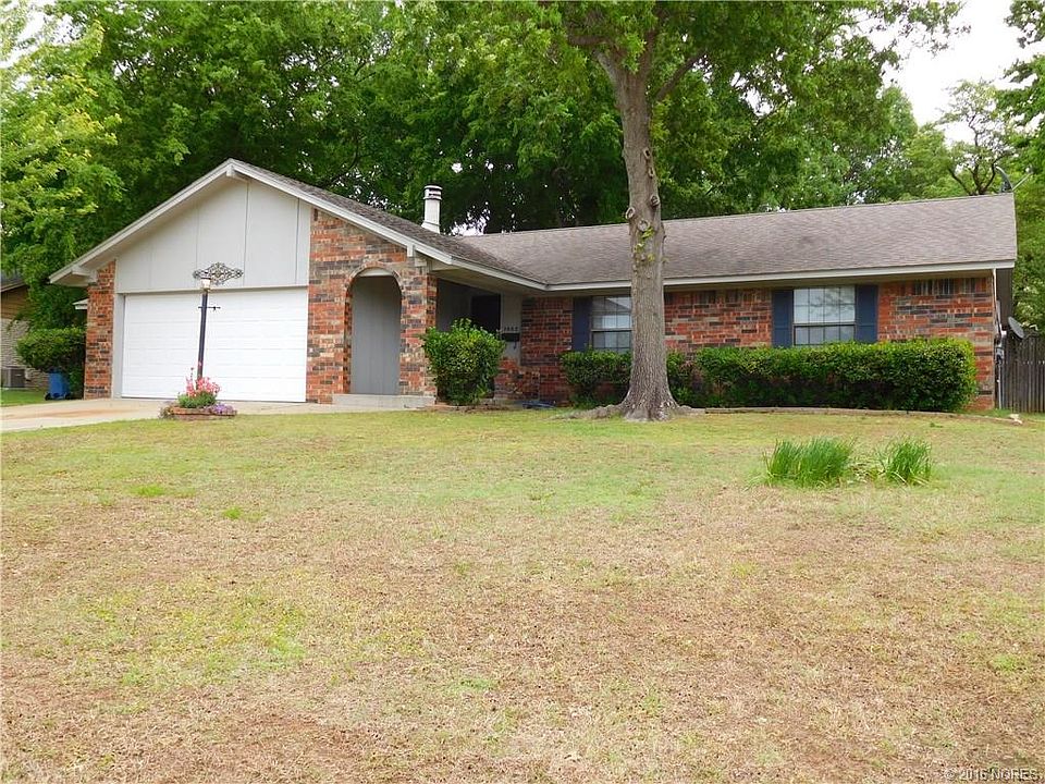 1st image of 1602 Red Bud Ln