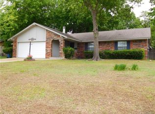 1602 Red Bud Ln, McAlester, OK 74501