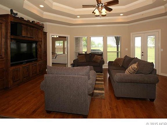 4th image of 22305 Riverwood Dr