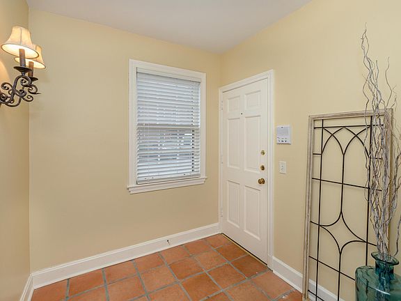 2nd image of 809 Lasalle St #805/809
