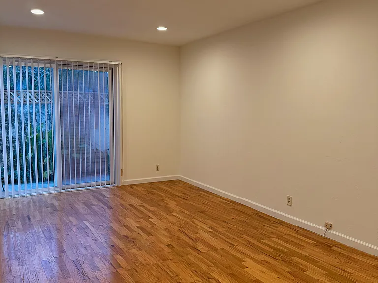 482 Nottingham Way — Photo 11