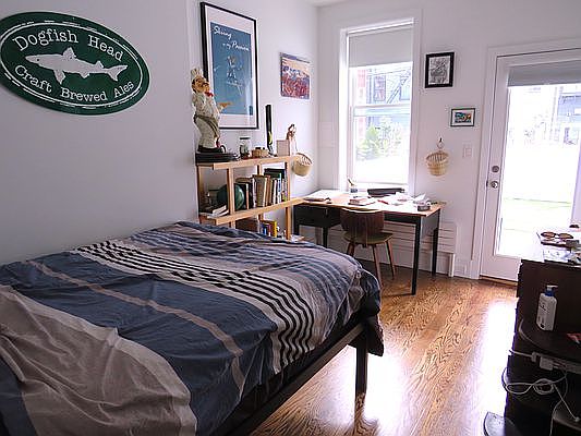 2nd image of 243 Kingsland Ave APT 1L
