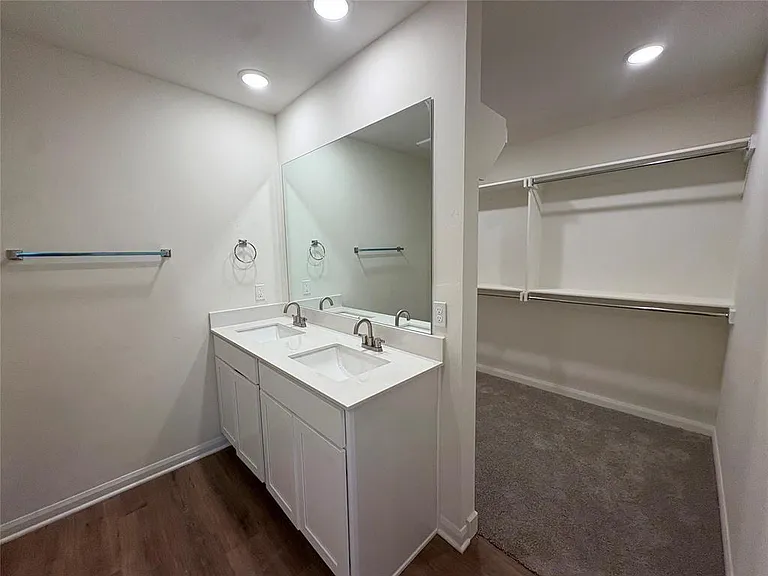 9104 Blackfork Ln — Photo 6