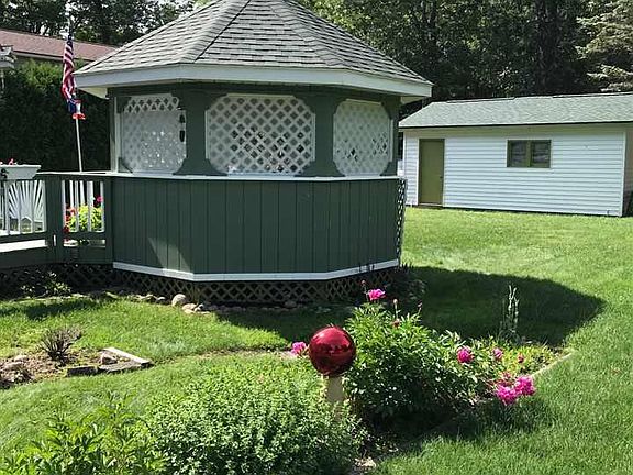 3rd image of 3616 Carman Dr