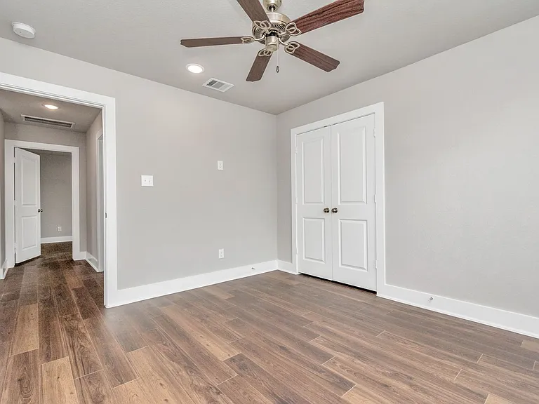 10618 Cascade Creek Dr — Photo 35