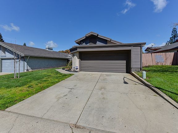 3rd image of 4529 Galbrath Dr