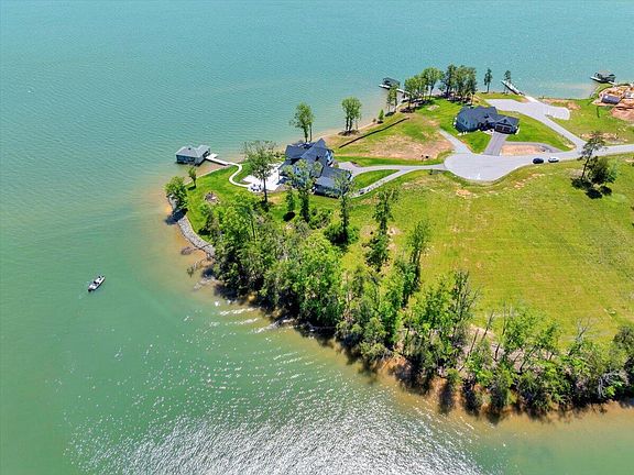 2nd image of 389 Hyannis Point #69