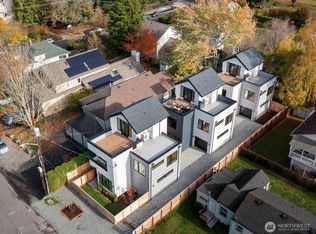 8750 13th Avenue NW #B, Seattle, WA 98117