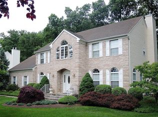 48 Kimberly Ct, Monmouth Junction, NJ 08852