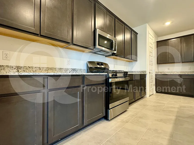 7448 S Camino Cardal — Photo 3